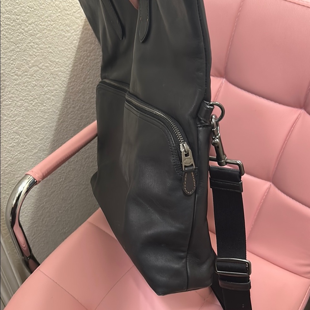 Coach Graham Foldover Crossbody Messenger Smooth Leather Black Bag. - Picture 3 of 16